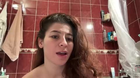 Snapshot of passionessa chatting on April 28, 2026, 7:57 am Call me Miss Alice Careful Passion Queen online show from April 28, 2026, 7:57 am