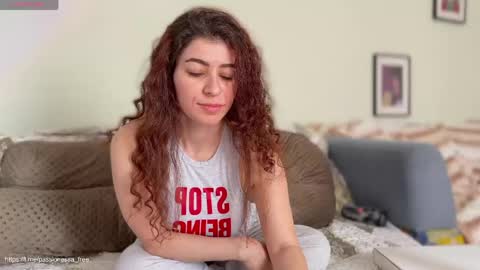 Snapshot of passionessa chatting on May 12, 2026, 9:06 am Call me Miss Alice Careful Passion Queen online show from May 12, 2026, 9:06 am