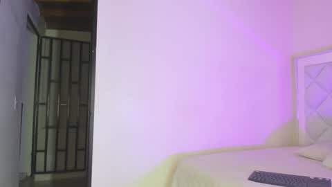 passionfruitx2 online show from April 30, 2026, 11:53 pm