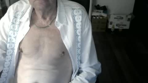Snapshot of pastelito76 chatting on April 16, 2026, 3:24 pm Bob online show from April 16, 2026, 3:24 pm