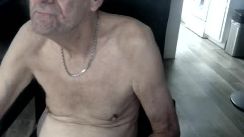 Snapshot of pastelito76 chatting on July 13, 2026, 10:12 pm Bob online show from July 13, 2026, 10:12 pm