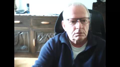Snapshot of pat5057 chatting on April 22, 2026, 9:11 am Master Bates online show from April 22, 2026, 9:11 am