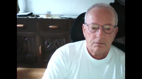 Snapshot of pat5057 chatting on May 2, 2026, 9:58 am Master Bates online show from May 2, 2026, 9:58 am