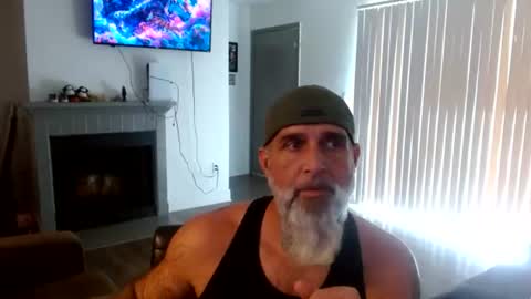 Snapshot of patrick0990 chatting on August 5, 2026, 4:21 pm WolfNPanda online show from August 5, 2026, 4:21 pm