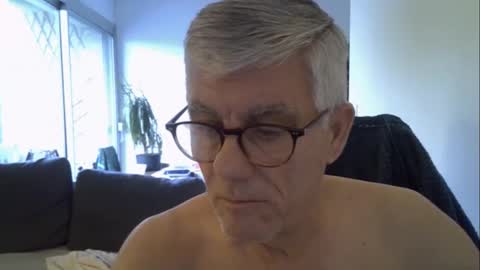 patrick5275 online show from May 5, 2026, 5:04 am