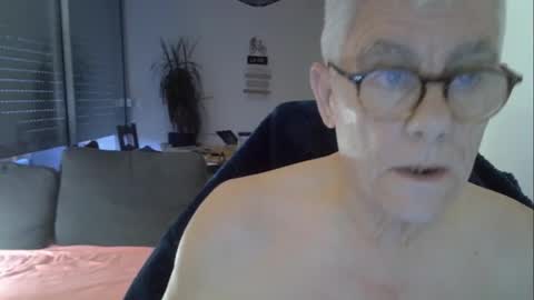 Snapshot of patrick5275 chatting on June 6, 2026, 4:17 am patrick5275 online show from June 6, 2026, 4:17 am