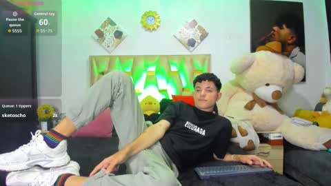 Snapshot of patrick_sanzzz chatting on November 23, 2025, 2:00 am Patrick online show from November 23, 2025, 2:00 am