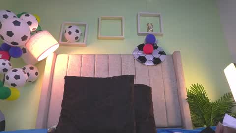 Snapshot of patty_m chatting on June 25, 2026, 11:59 am patty online show from June 25, 2026, 11:59 am