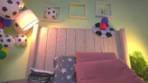 Snapshot of patty_m chatting on July 2, 2026, 12:00 pm patty online show from July 2, 2026, 12:00 pm
