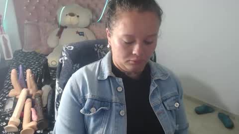 patty squirt87 online show from February 17, 2026, 2:41 am