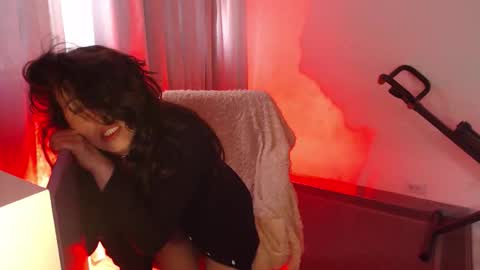 paula online show from November 16, 2025, 1:39 pm