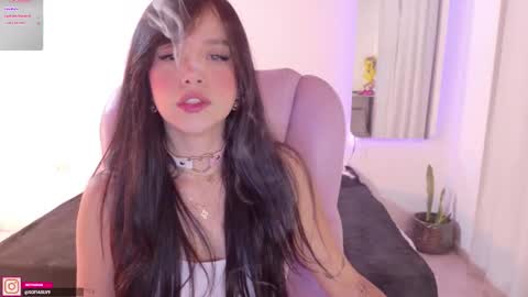 Sofa online show from February 5, 2026, 9:30 pm