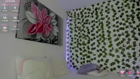 Snapshot of pau_delima__ chatting on February 17, 2025, 4:04 pm paulina online show from February 17, 2025, 4:04 pm