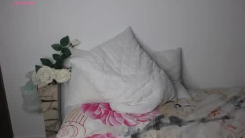 Snapshot of pau_heart chatting on October 5, 2025, 1:04 am Paulina online show from October 5, 2025, 1:04 am