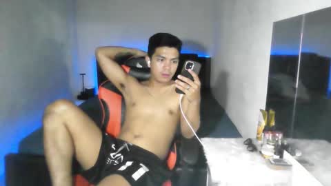 Snapshot of paul968323 chatting on April 17, 2026, 7:22 am MrBigPaul online show from April 17, 2026, 7:22 am