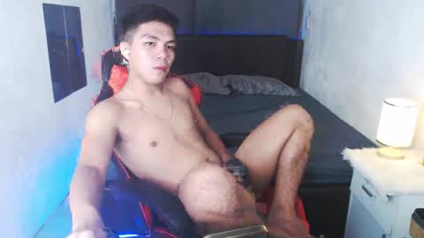 Snapshot of paul968323 chatting on May 2, 2026, 1:43 am MrBigPaul online show from May 2, 2026, 1:43 am