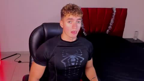 Snapshot of paul_george212 chatting on November 20, 2025, 3:45 pm Paull George online show from November 20, 2025, 3:45 pm