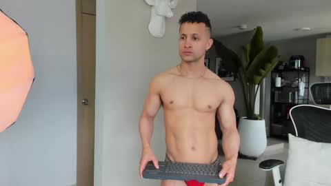 Snapshot of paul_reyborg chatting on October 4, 2025, 5:11 pm Paul online show from October 4, 2025, 5:11 pm