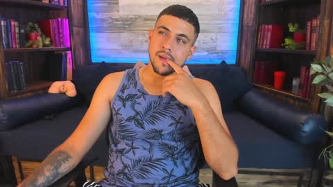 Snapshot of paul_rivera chatting on January 22, 2025, 10:15 pm Paul Rivera online show from January 22, 2025, 10:15 pm