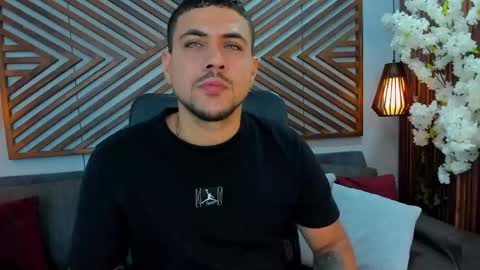 Snapshot of paul_rivera chatting on May 6, 2026, 8:14 pm Paul Rivera online show from May 6, 2026, 8:14 pm