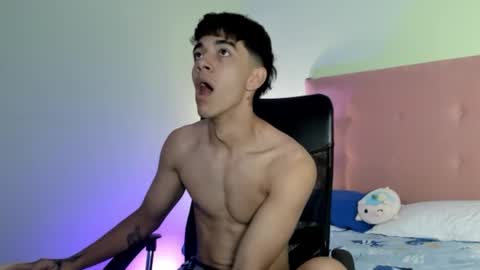 Snapshot of paul_sexycock chatting on January 21, 2025, 6:12 pm paul_sexycock online show from January 21, 2025, 6:12 pm