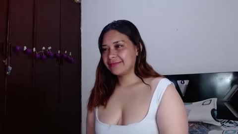 Snapshot of paula_anderson chatting on December 15, 2025, 11:20 pm PAULA online show from December 15, 2025, 11:20 pm