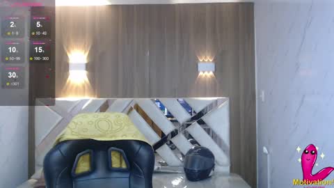 Snapshot of paula_b_ chatting on June 3, 2026, 1:03 pm Paula online show from June 3, 2026, 1:03 pm