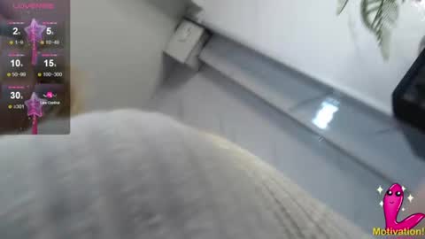 Snapshot of paula_b_ chatting on June 22, 2026, 12:46 pm Paula online show from June 22, 2026, 12:46 pm