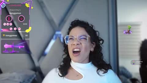 Paula online show from October 11, 2025, 9:35 pm