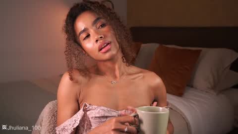 Paula online show from January 22, 2025, 11:32 pm