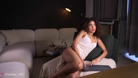 Snapshot of paulacora100 chatting on June 24, 2026, 9:25 pm Paula online show from June 24, 2026, 9:25 pm