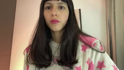 Snapshot of paulainblue chatting on June 3, 2026, 2:36 am online show from June 3, 2026, 2:36 am