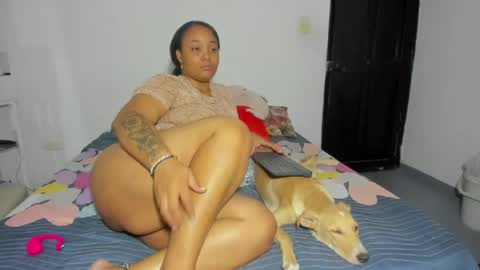 paulastone420 online show from May 1, 2026, 10:36 pm