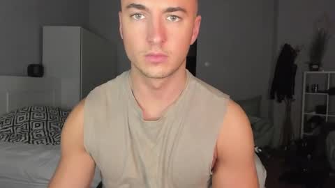 Snapshot of paulblack021 chatting on November 18, 2025, 7:40 pm paulblack021 online show from November 18, 2025, 7:40 pm