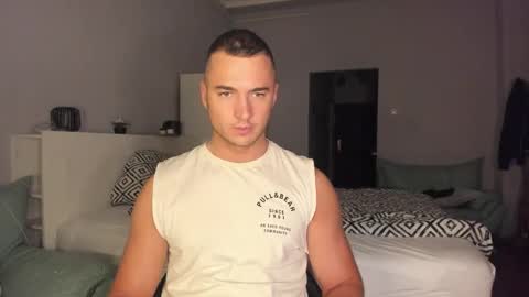 paulblack021 online show from November 20, 2025, 10:09 pm