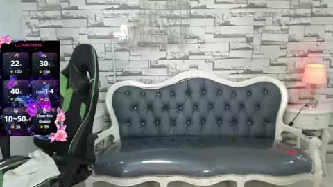 Snapshot of paulette37_a chatting on July 3, 2026, 1:06 pm Paulette online show from July 3, 2026, 1:06 pm