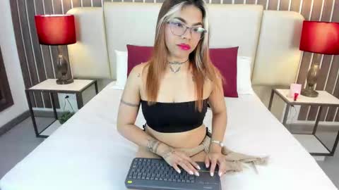 paulette_bustamante online show from March 28, 2026, 7:13 pm