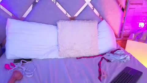 paulette_dupont_ online show from March 5, 2026, 4:08 am