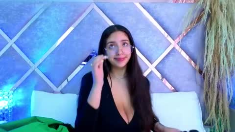 Snapshot of paulette_dupont_ chatting on May 11, 2026, 11:27 am paulette_dupont_ online show from May 11, 2026, 11:27 am