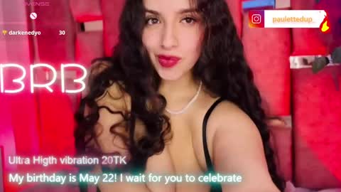 Snapshot of paulette_dupont_ chatting on May 11, 2026, 2:45 pm paulette_dupont_ online show from May 11, 2026, 2:45 pm