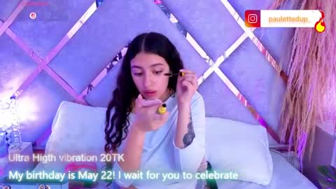 Snapshot of paulette_dupont_ chatting on May 15, 2026, 3:13 am paulette_dupont_ online show from May 15, 2026, 3:13 am
