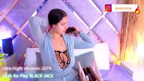 Snapshot of paulette_dupont_ chatting on June 4, 2026, 2:06 am paulette_dupont_ online show from June 4, 2026, 2:06 am