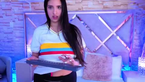 Snapshot of paulette_dupont_ chatting on July 8, 2026, 2:38 am paulette_dupont_ online show from July 8, 2026, 2:38 am