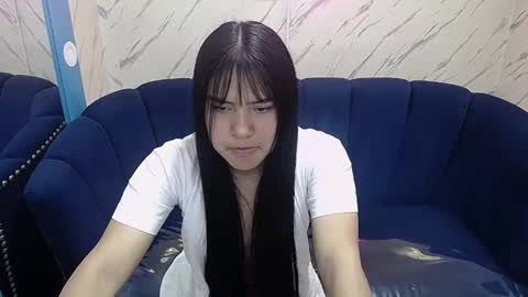 Snapshot of paulette_v chatting on January 27, 2025, 4:22 pm Live 800am 200pm COLOMBIAN HOUR online show from January 27, 2025, 4:22 pm