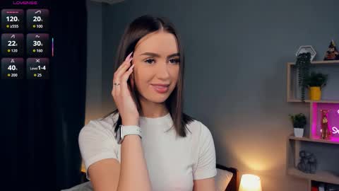 Snapshot of paulettelafevre chatting on October 10, 2025, 7:13 pm Eva online show from October 10, 2025, 7:13 pm