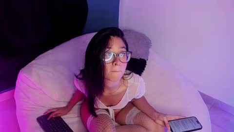 Snapshot of paulin01_ chatting on November 12, 2025, 3:56 pm Paulina online show from November 12, 2025, 3:56 pm