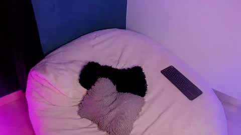 Snapshot of paulin01_ chatting on November 13, 2025, 4:00 am Paulina online show from November 13, 2025, 4:00 am