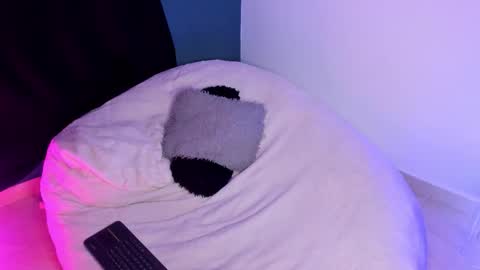 Snapshot of paulin01_ chatting on November 14, 2025, 9:46 pm Paulina online show from November 14, 2025, 9:46 pm