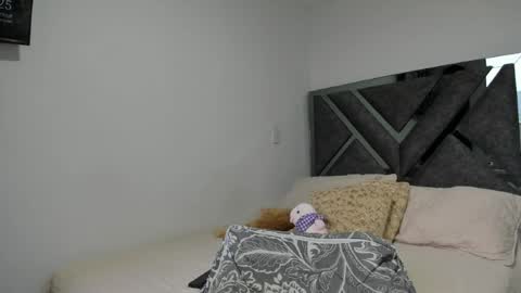 Paulina online show from May 23, 2026, 10:25 pm
