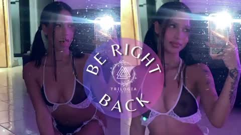 PAULINA  online show from June 22, 2026, 4:31 am